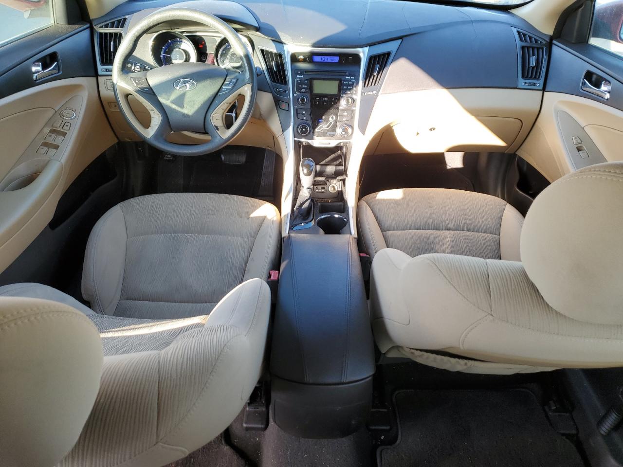 2011 Hyundai Sonata - Image 8