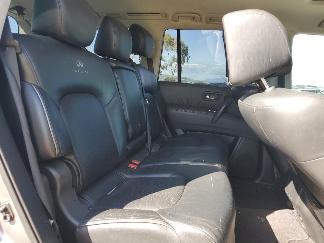 2012 Infiniti QX56 - Image 11