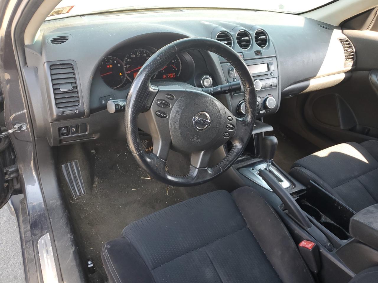 2011 Nissan Altima - Image 8