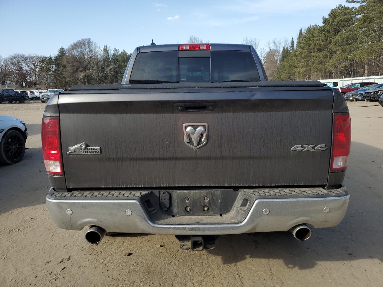 2016 RAM 1500 - Image 6