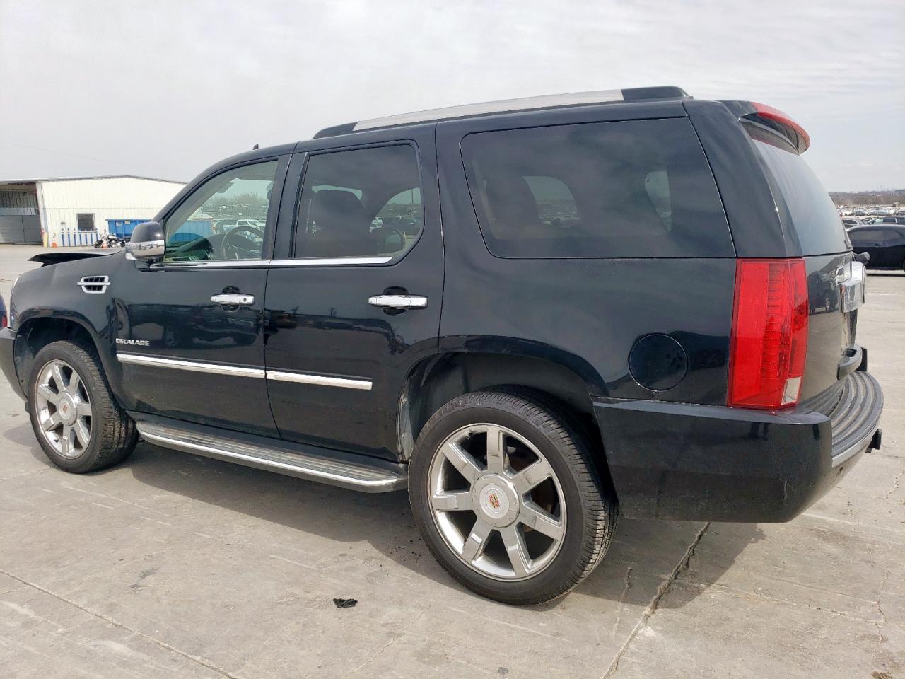 2013 Cadillac Escalade - Image 2