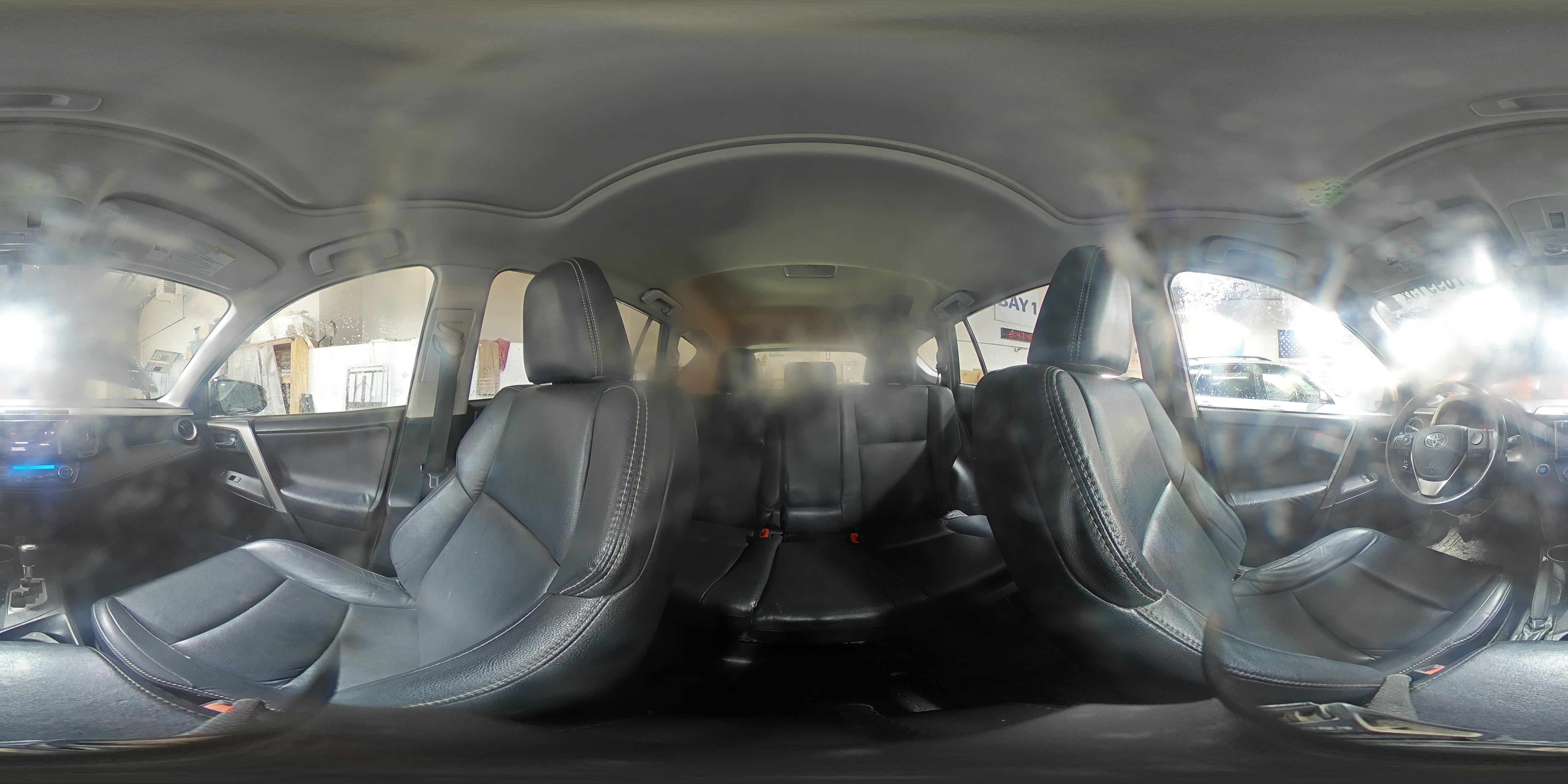 2014 Toyota RAV 4 - Image 14
