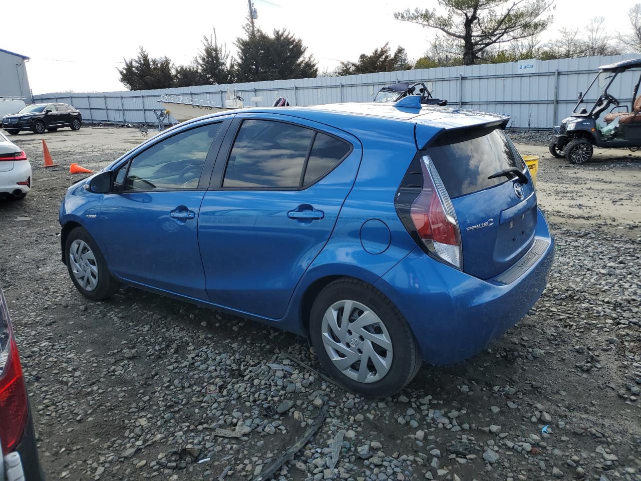 2015 Toyota Prius - Image 2