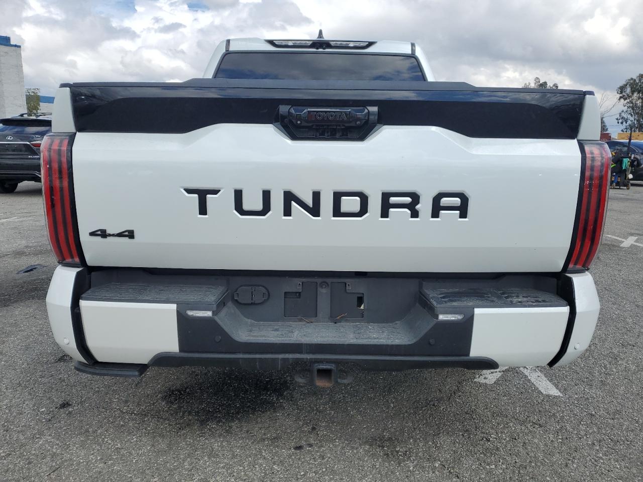 2022 Toyota Tundra - Image 6