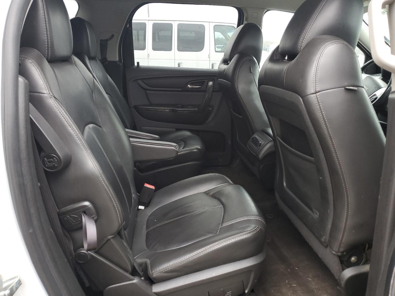 2017 GMC Acadia - Image 12