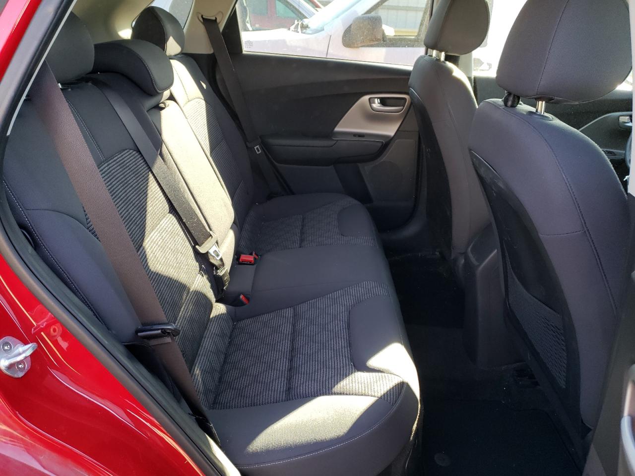 2017 Kia Niro - Image 11