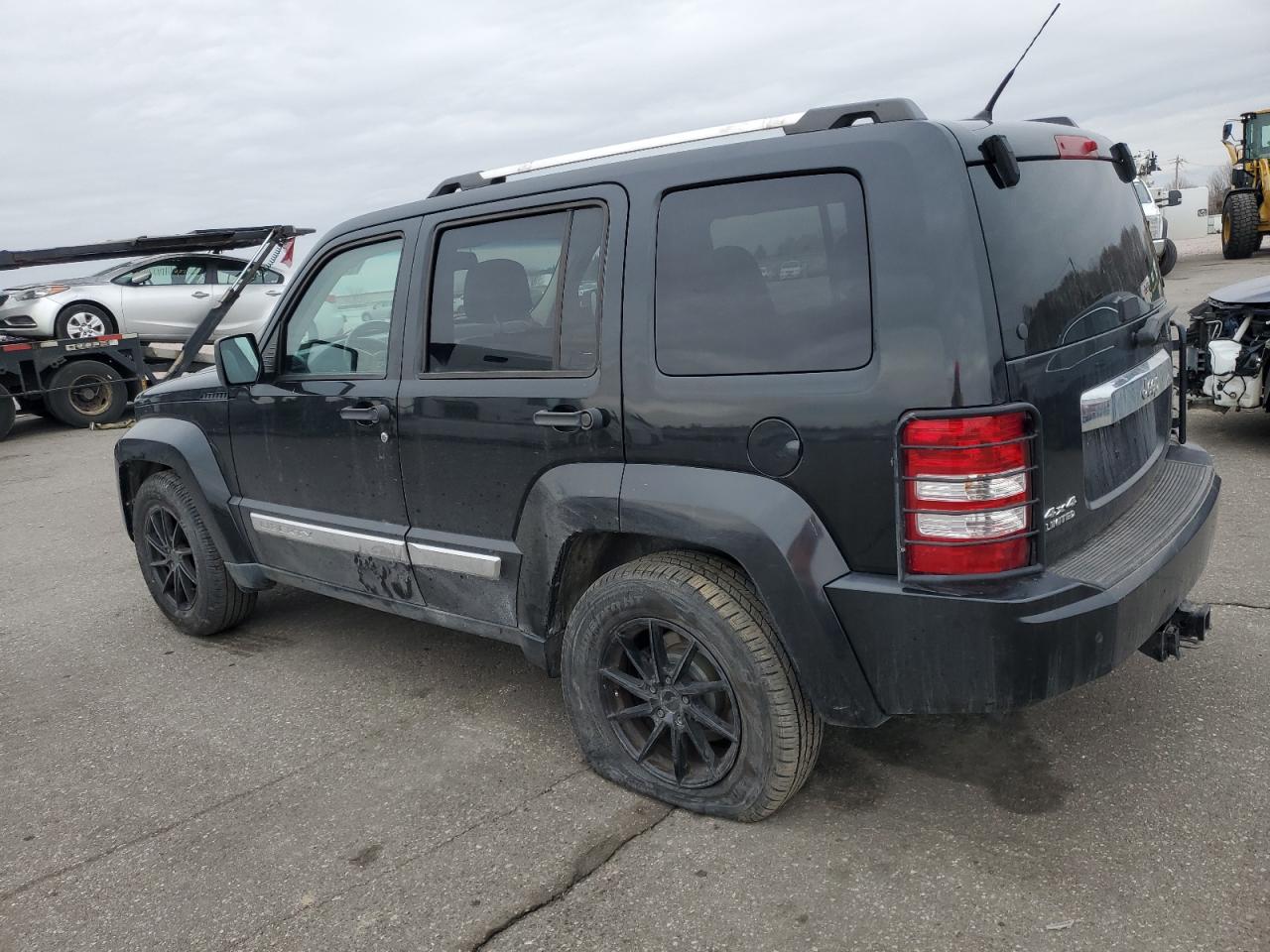 2011 Jeep Liberty (North America) - Image 2