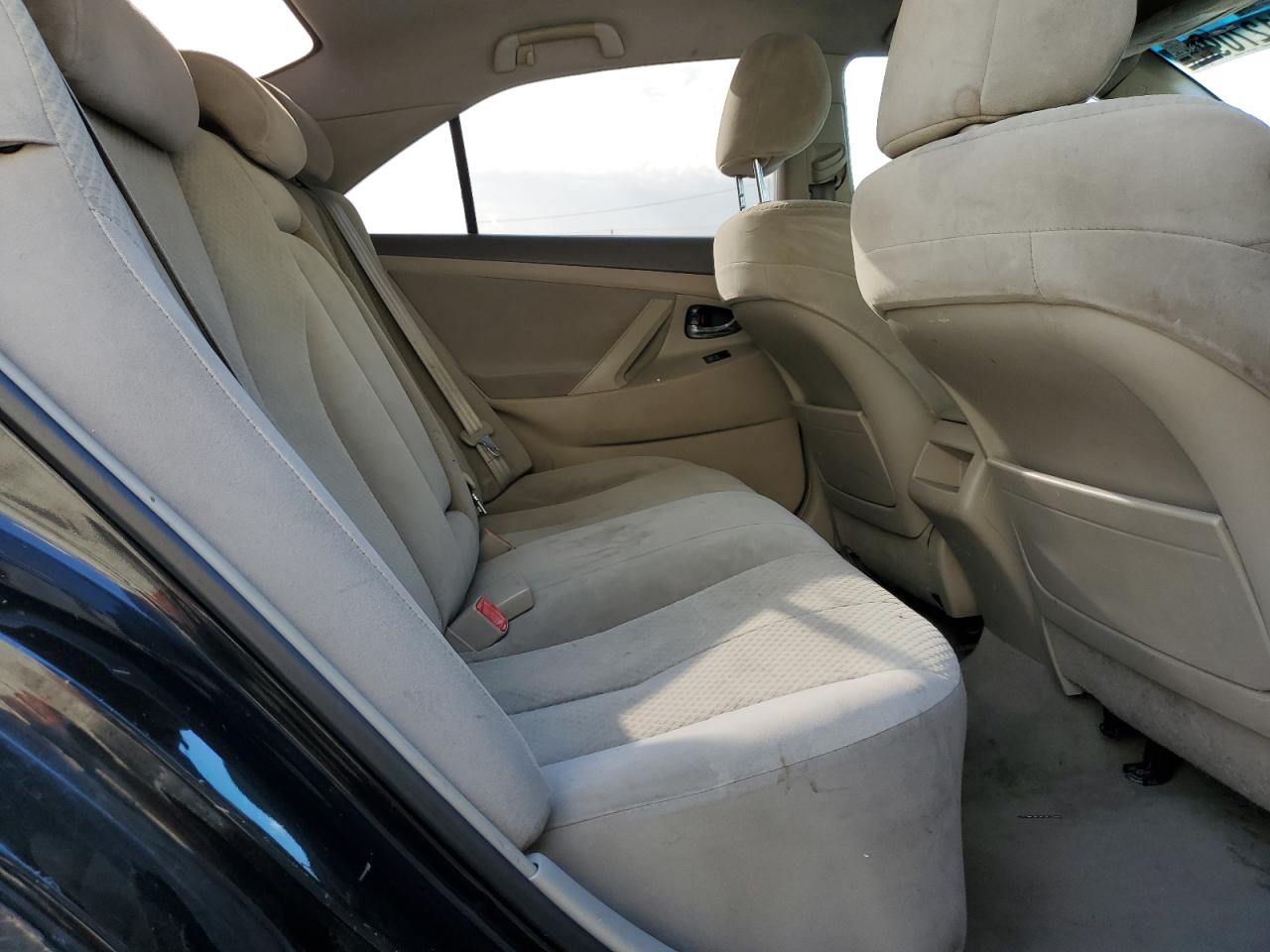 2008 Toyota Camry - Image 10