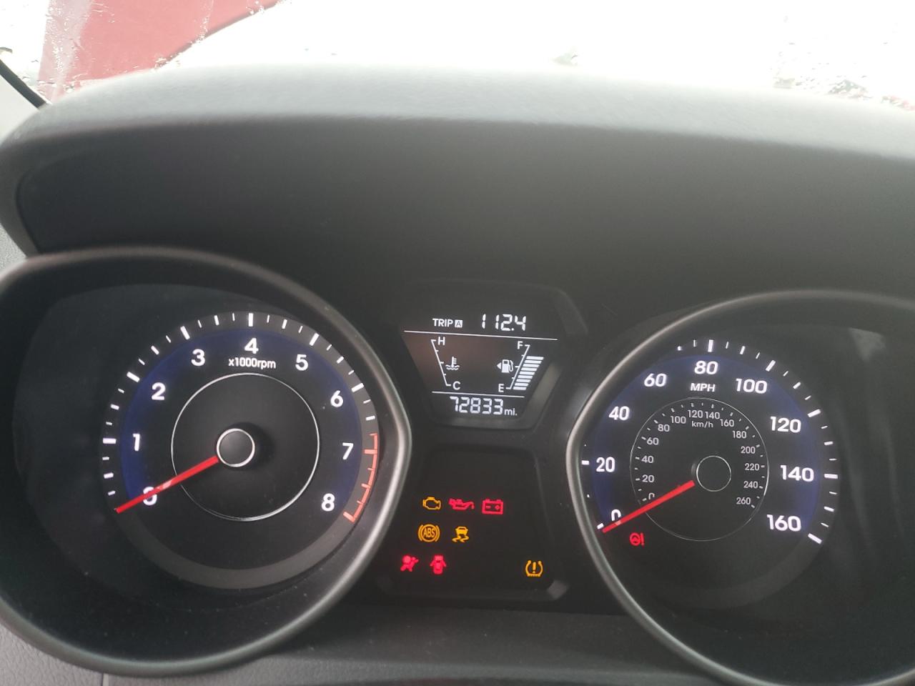 2015 Hyundai Elantra - Image 9