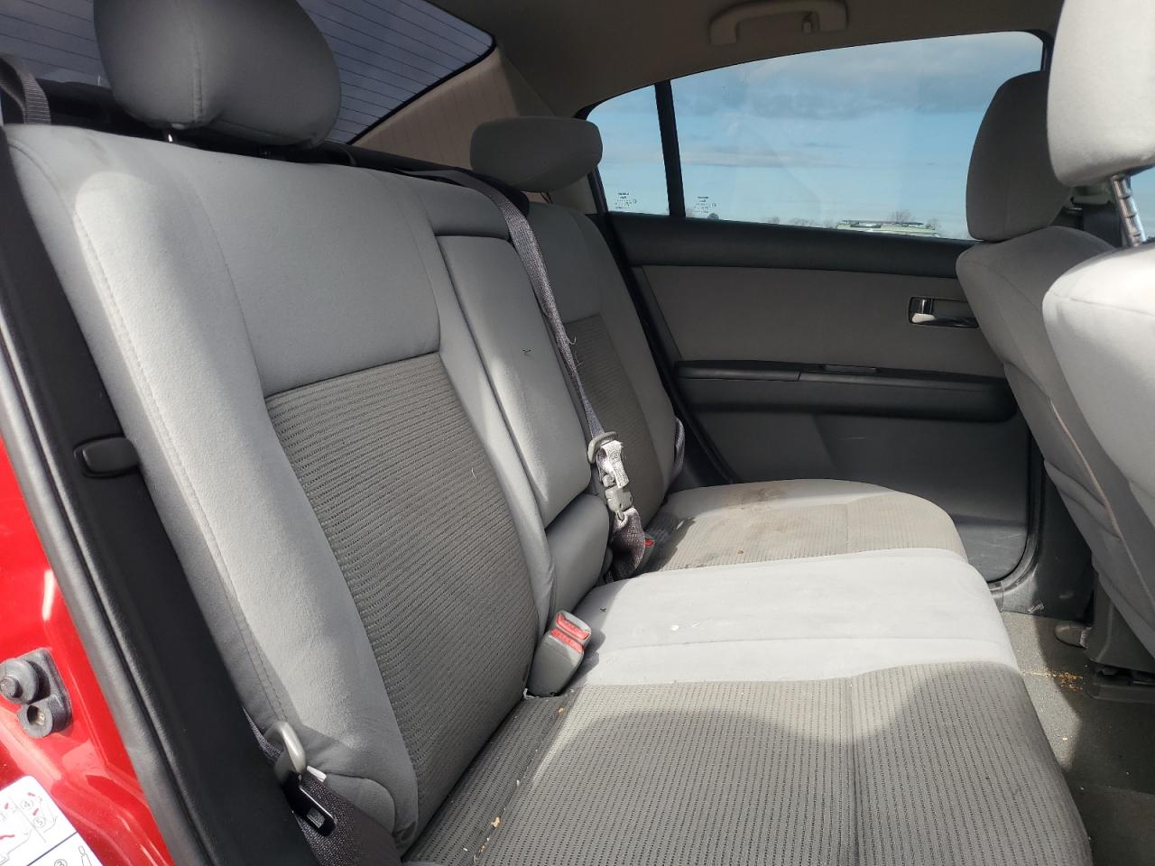 2010 Nissan Sentra - Image 11