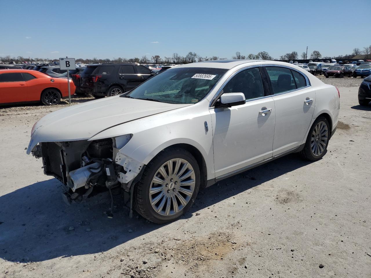 2015 Lincoln Mks продається в Sikeston, MO - Front End