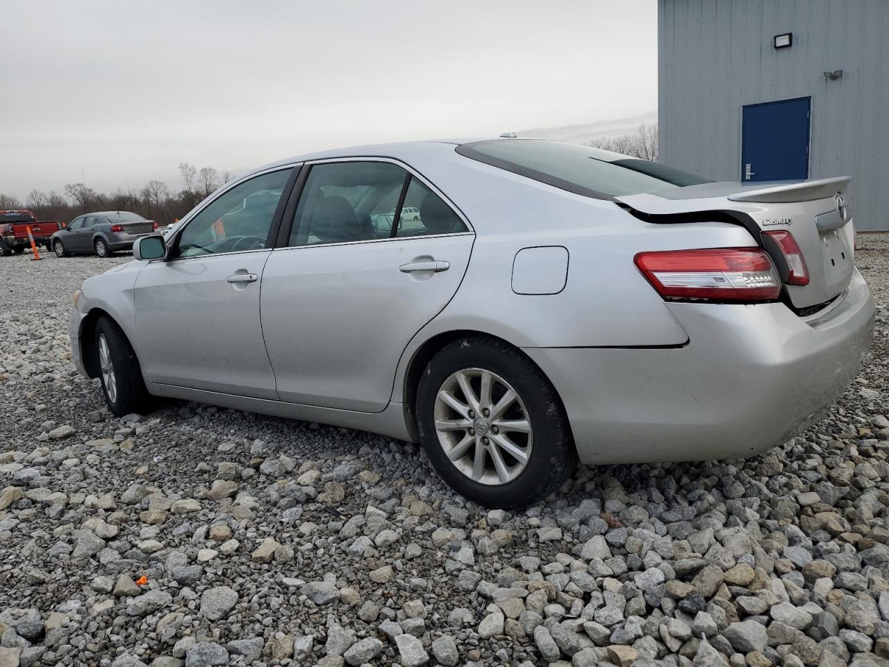2011 Toyota Camry - Image 2