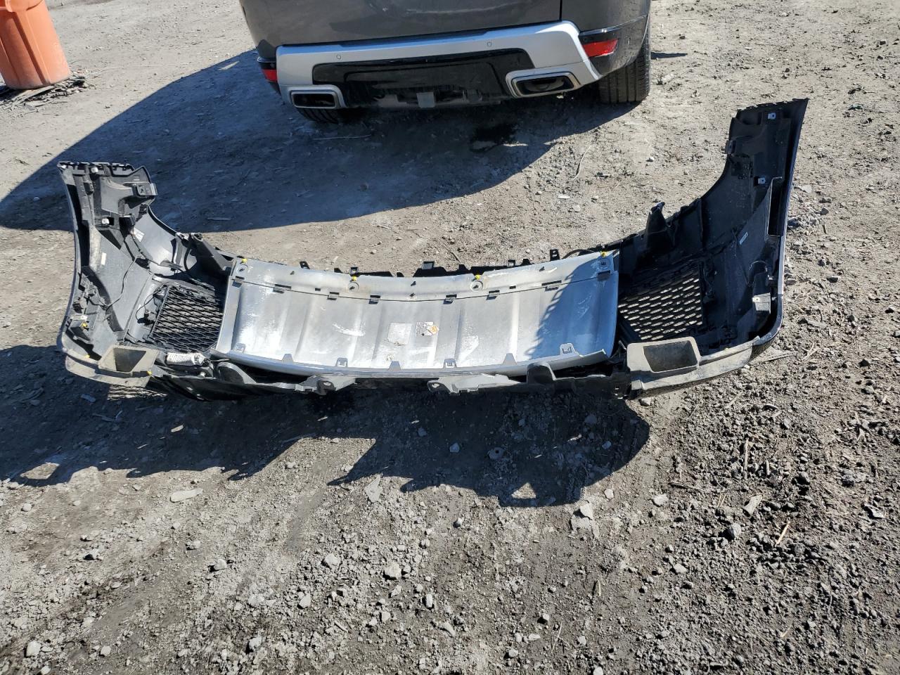 2019 Land Rover Range Rover - Image 13
