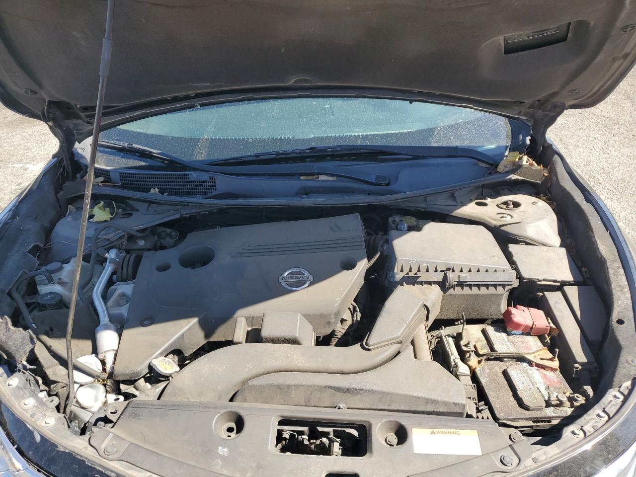 2015 Nissan Altima - Image 11