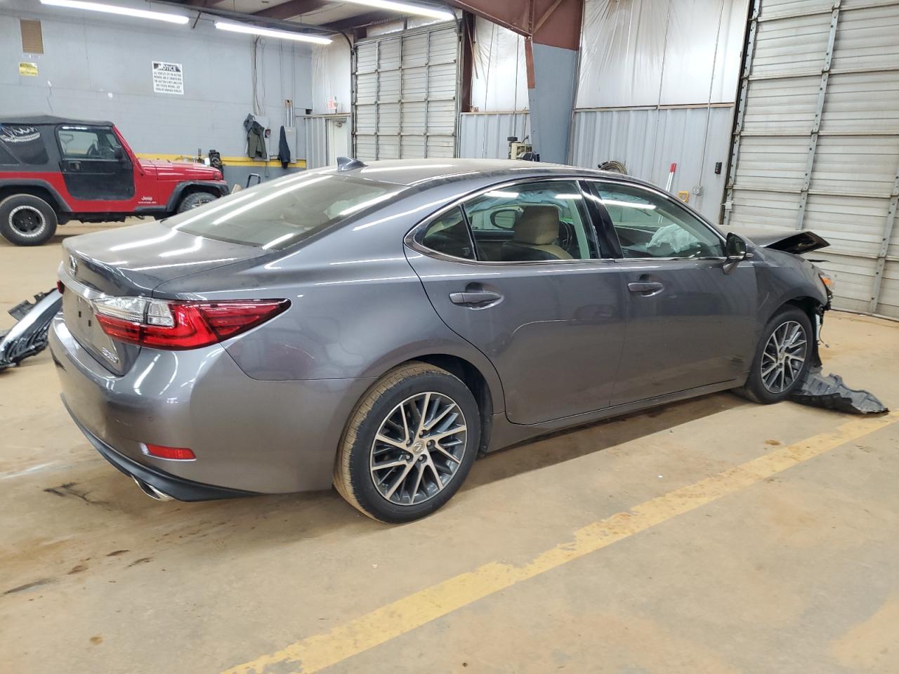 2016 Lexus ES - Image 3