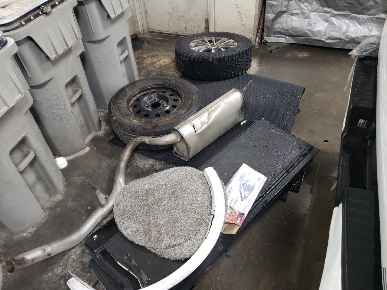 2019 Ford F-150 - Image 12