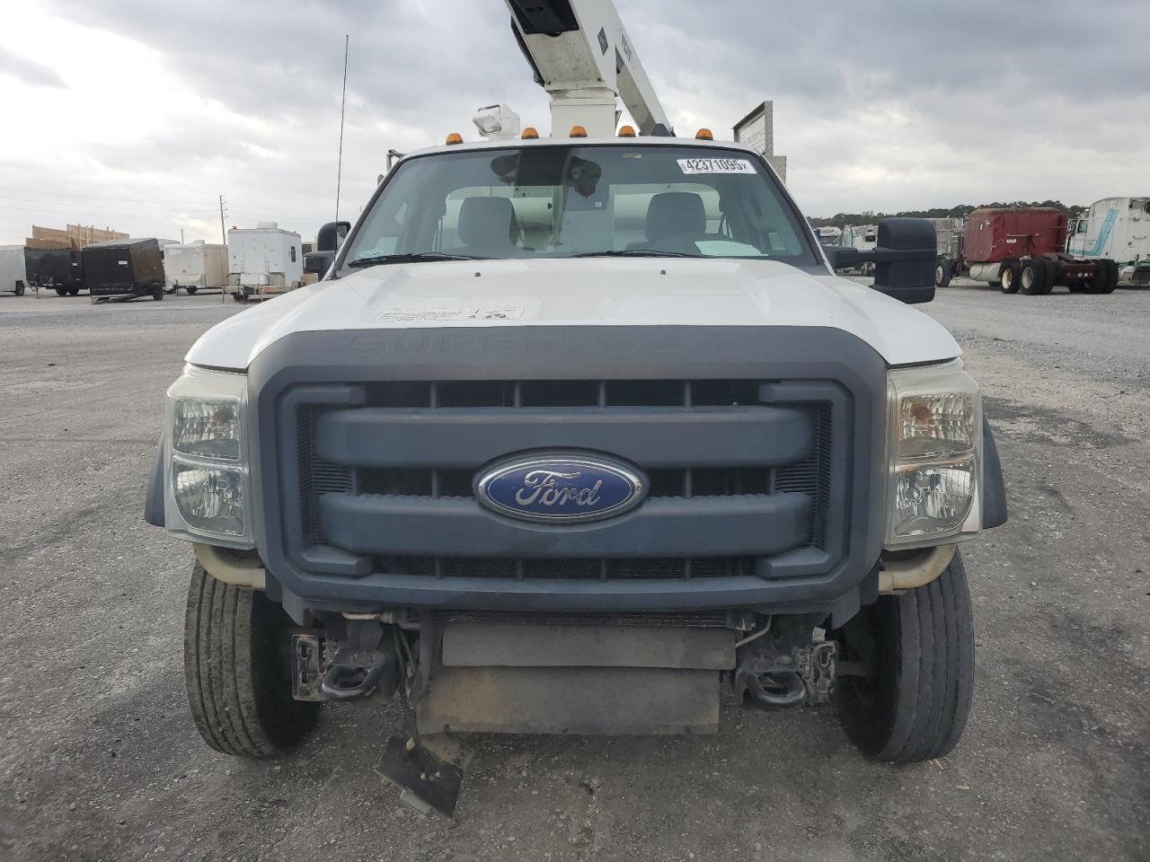 2013 Ford F450 - Image 5