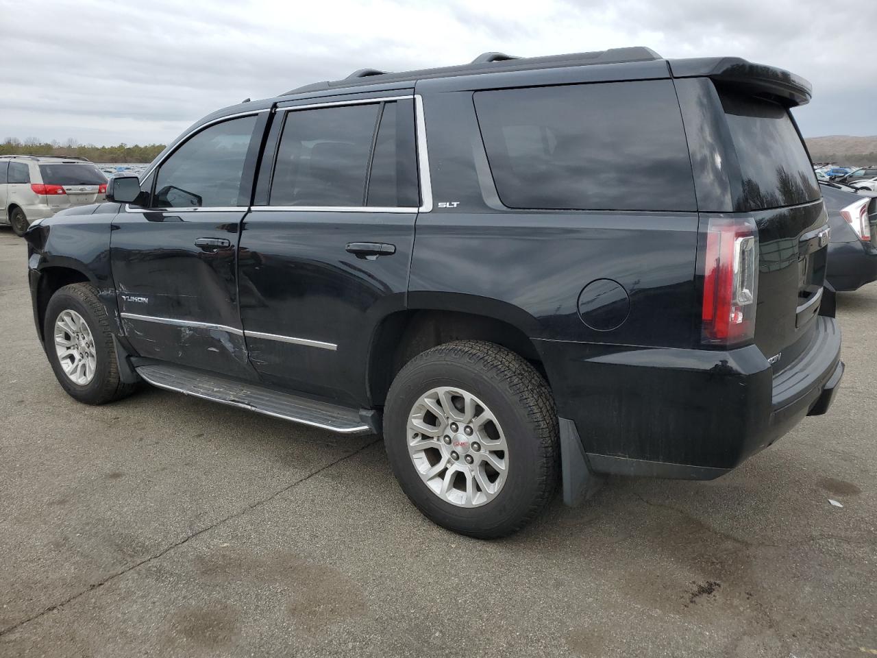 2018 GMC Yukon - Image 2