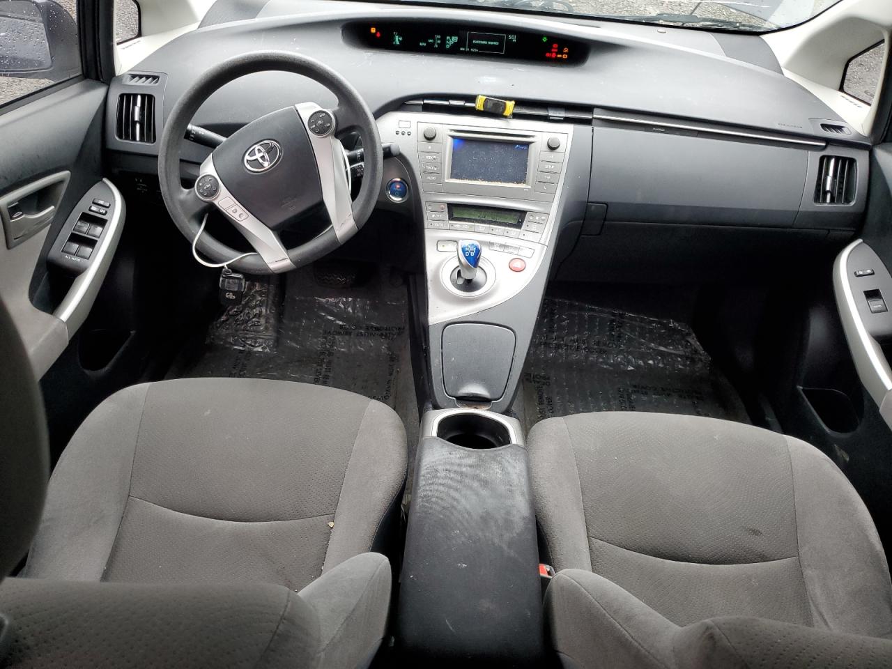 2014 Toyota Prius - Image 8