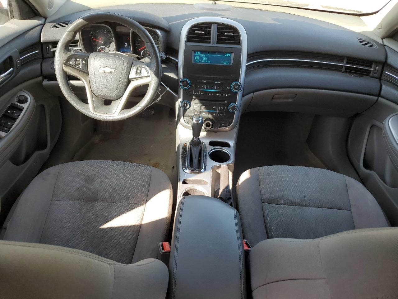 2015 Chevrolet Malibu - Image 8