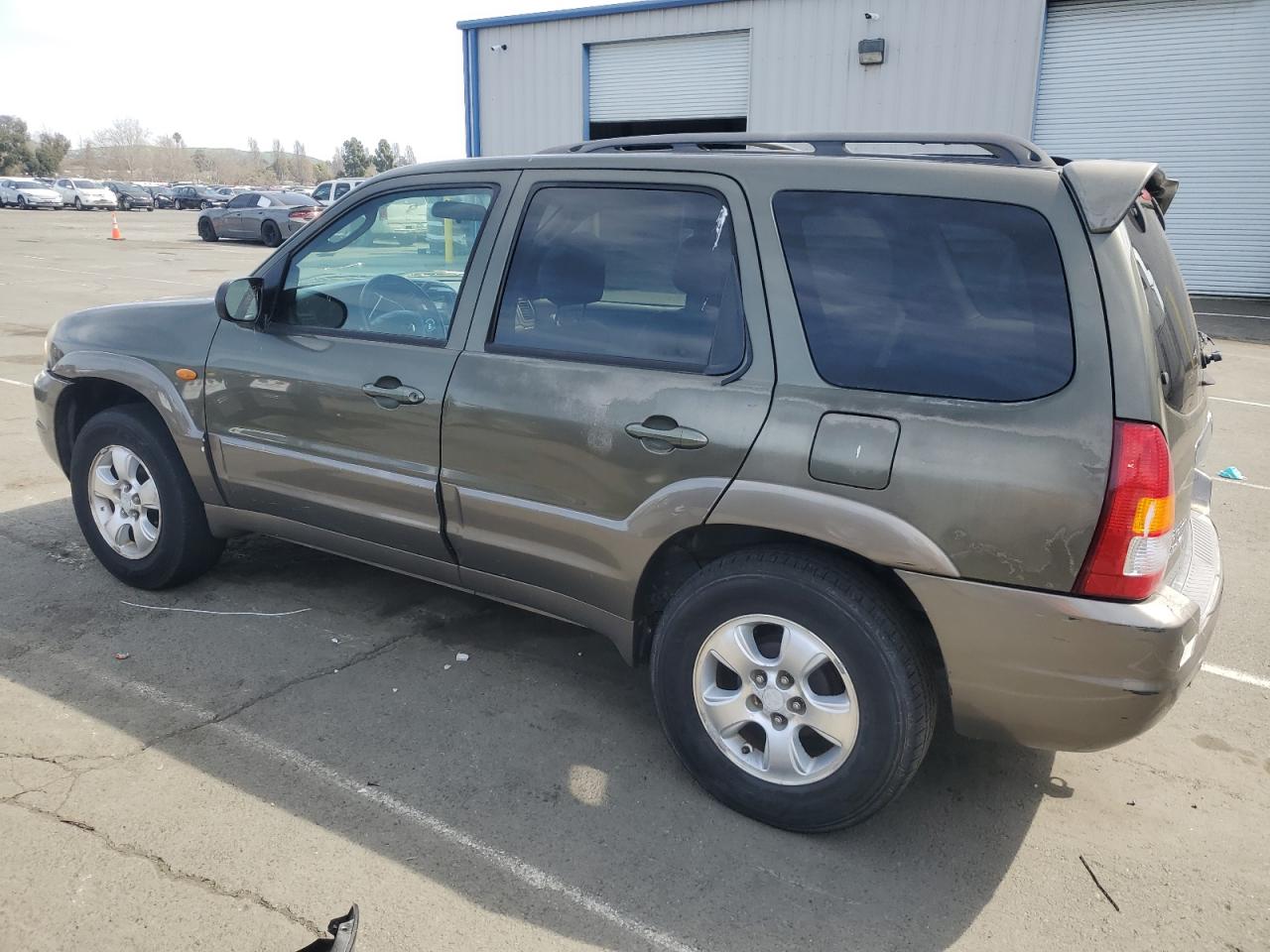 2002 Mazda Tribute - Image 2
