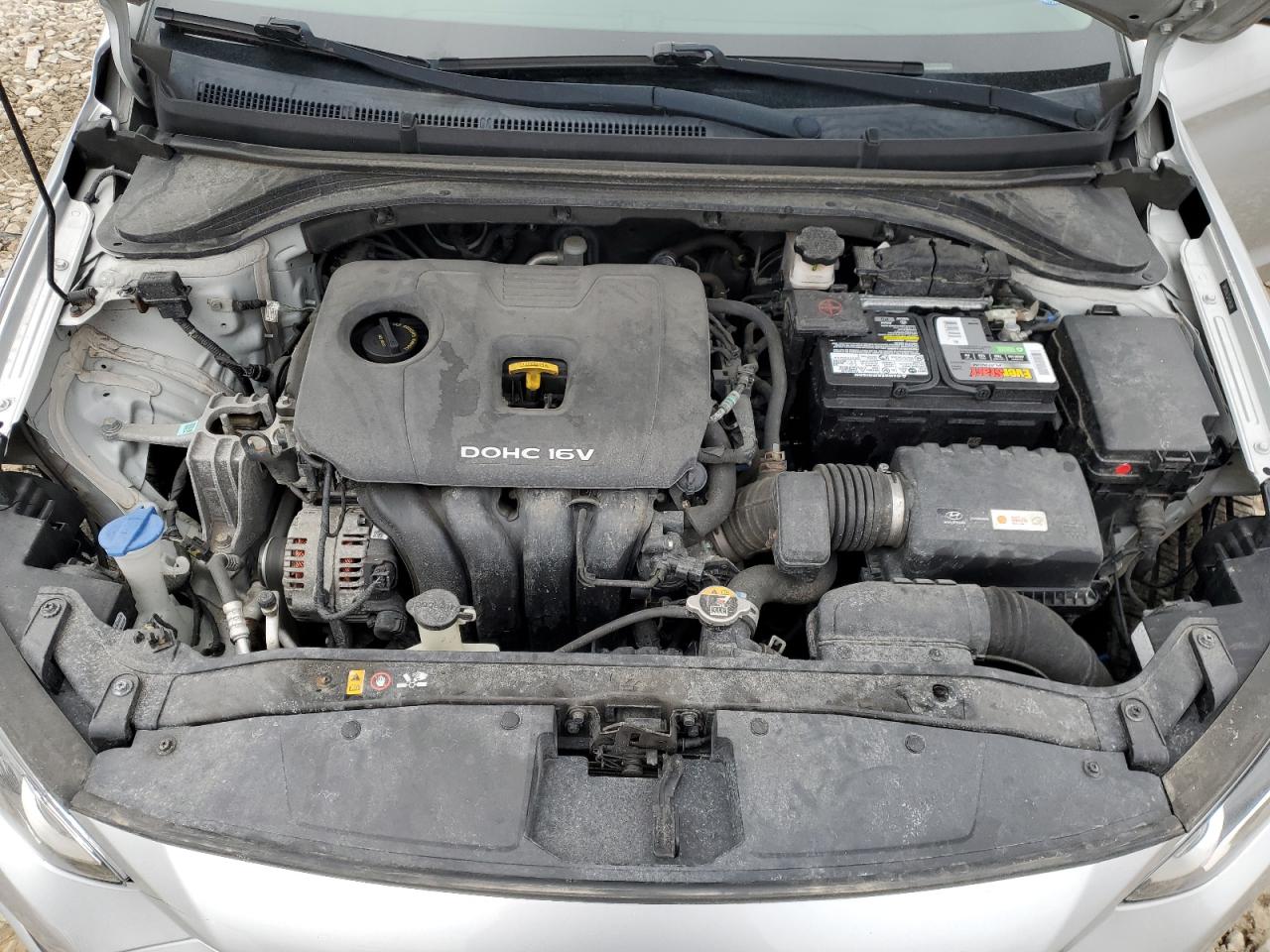2018 Hyundai Elantra - Image 11