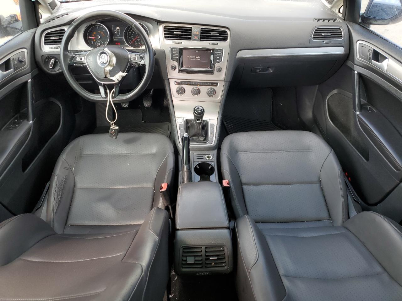 2015 Volkswagen Golf - Image 8