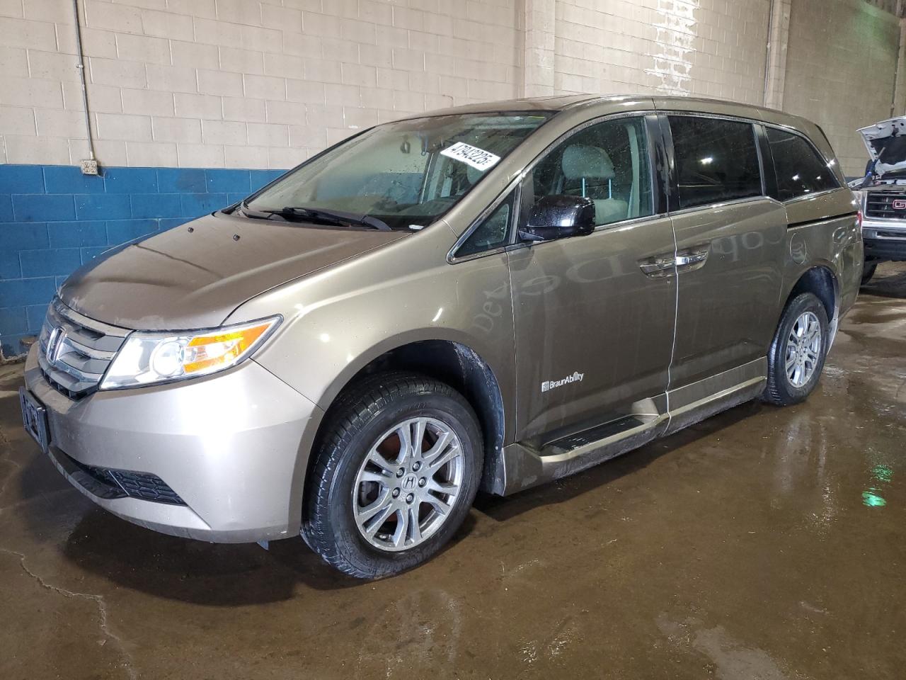 2013 Honda Odyssey - Image 1
