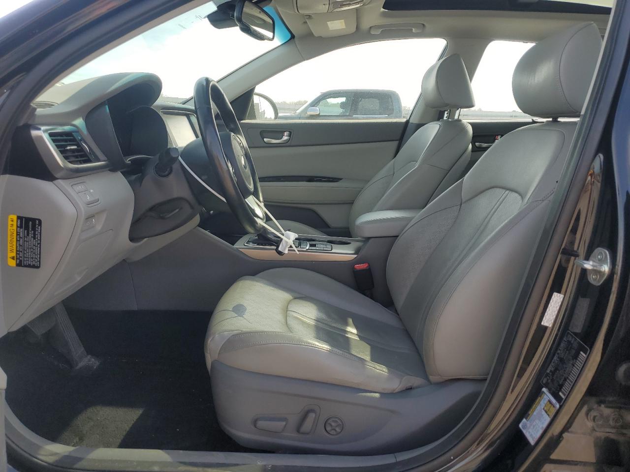 2017 Kia Optima - Image 7