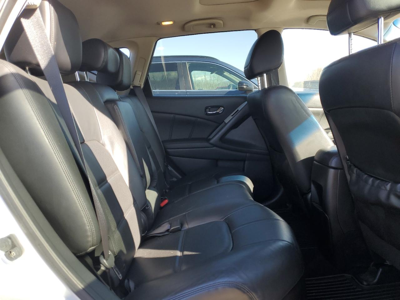2012 Nissan Murano - Image 11