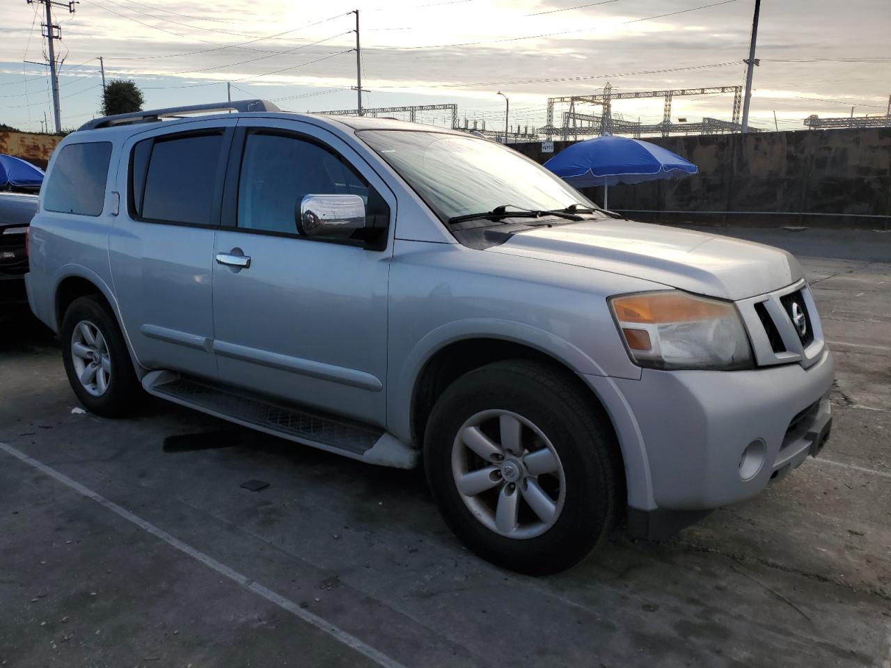 2010 Nissan Armada - Image 4