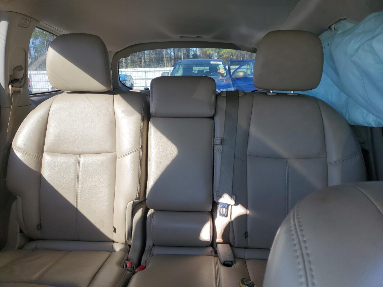 2015 Nissan Pathfinder - Image 10
