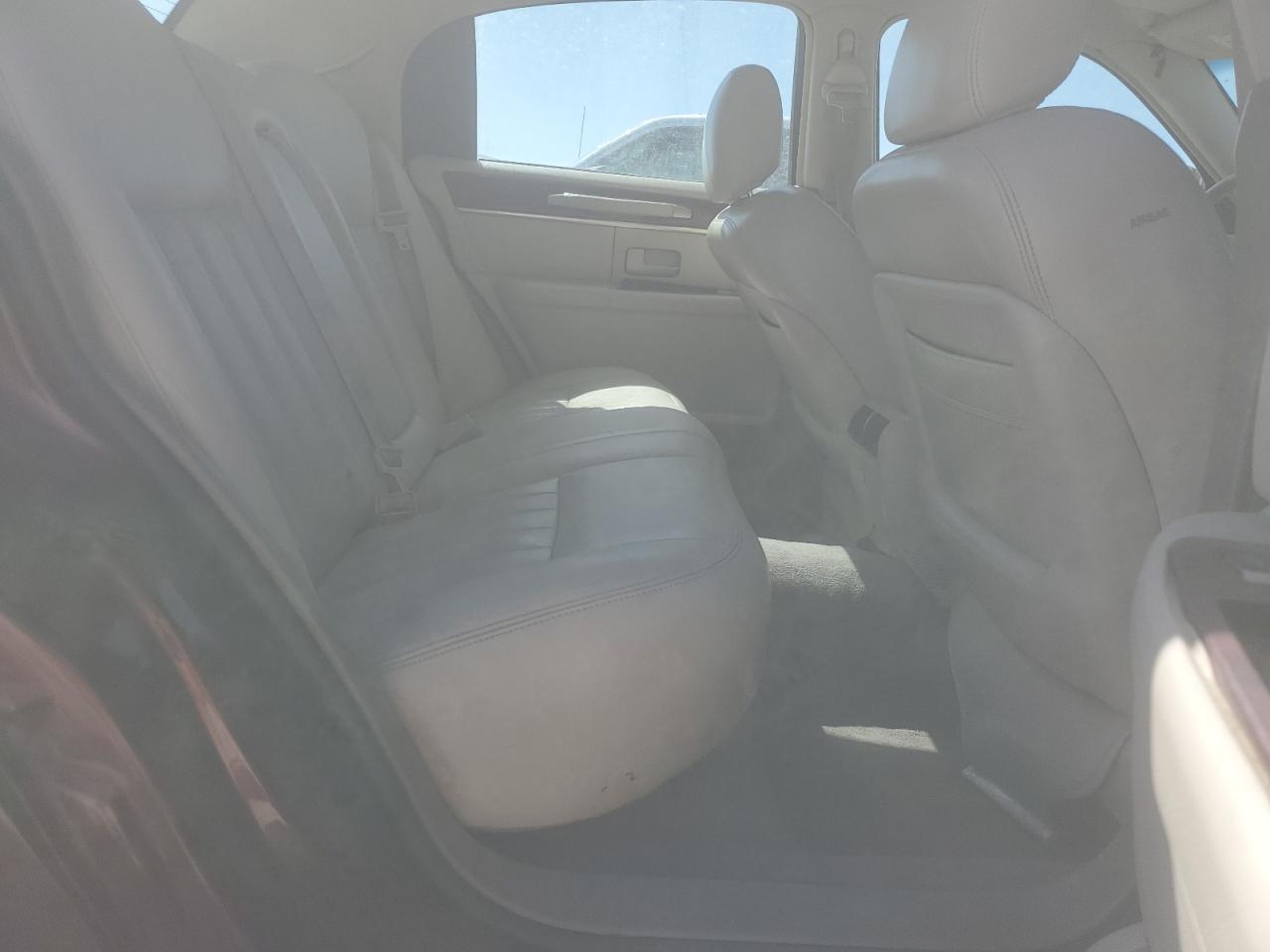 2003 Lincoln Town Car Executive VIN: 1LNHM81W63Y651305 Lot: 50501715