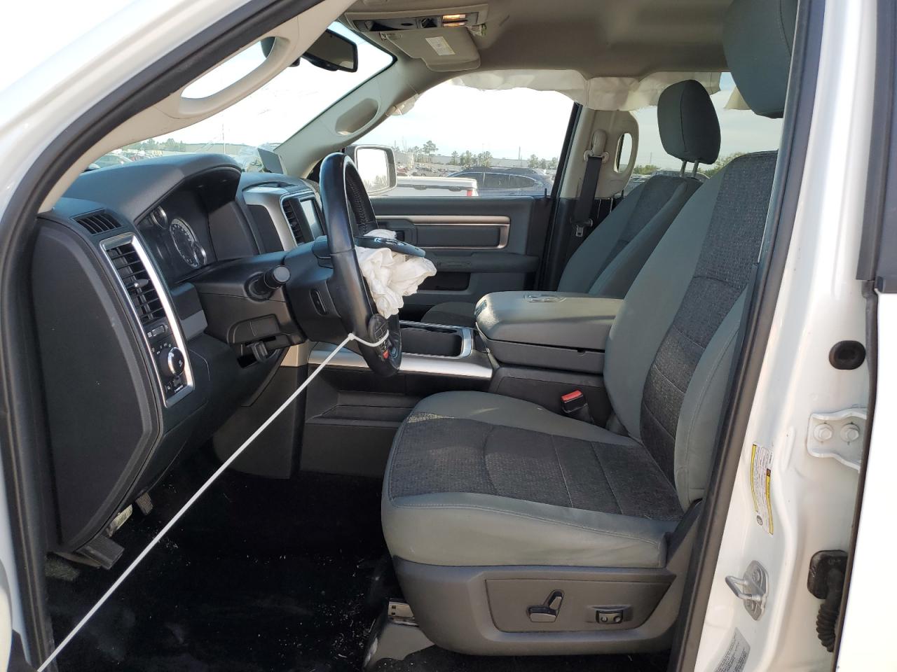 2017 RAM 1500 - Image 7