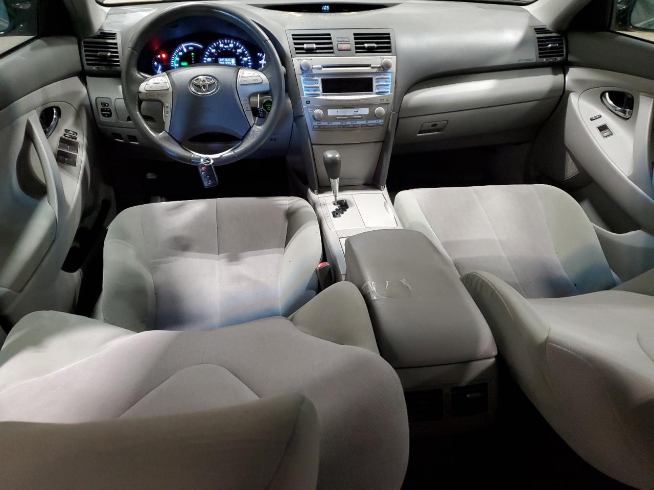 2011 Toyota Camry - Image 8
