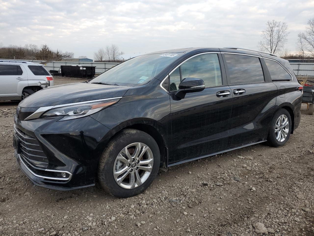 2023 Toyota Sienna Limited იყიდება Columbia Station-ში, OH - Rear End