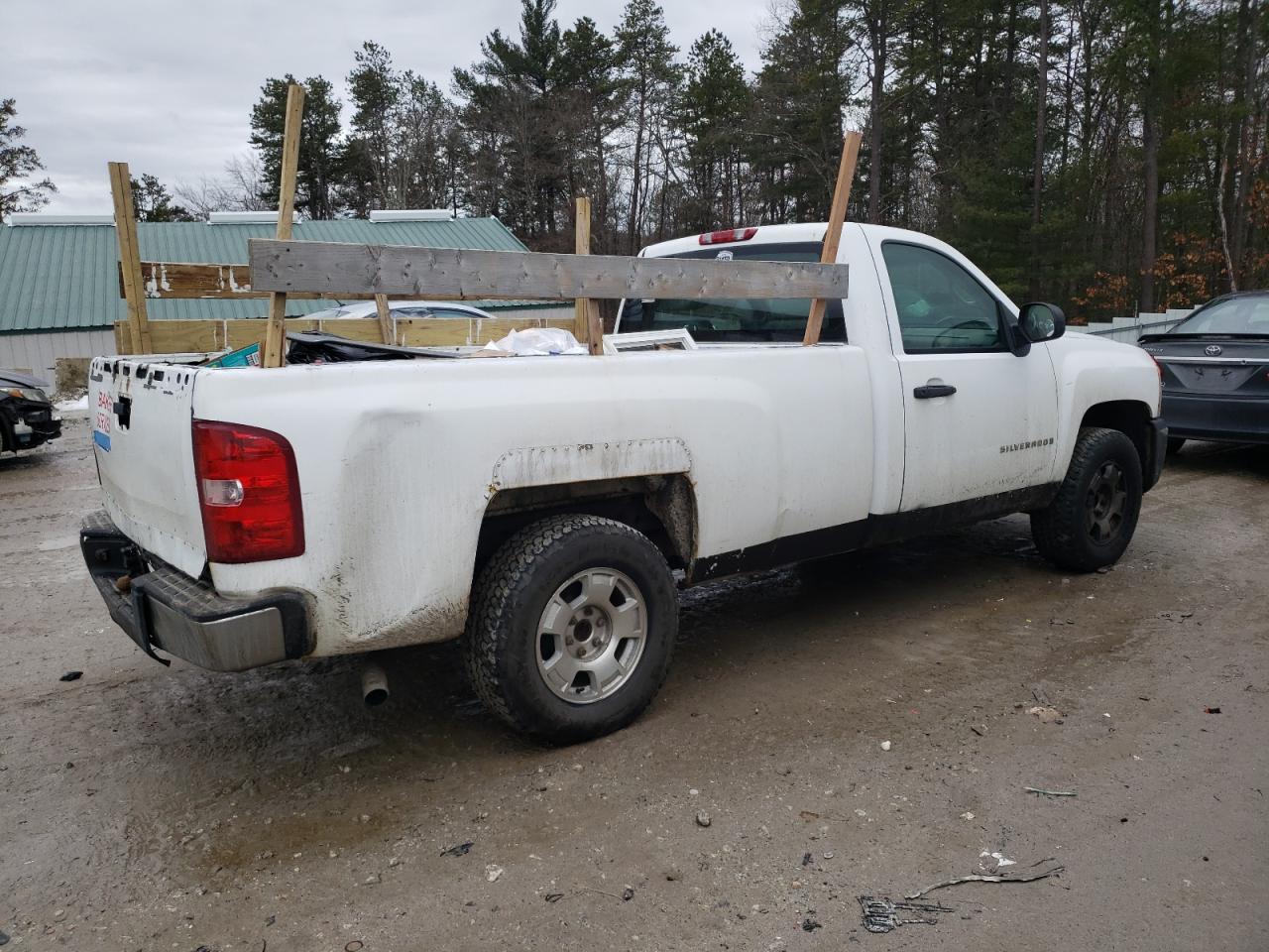 2009 Chevrolet Silverado - Image 3