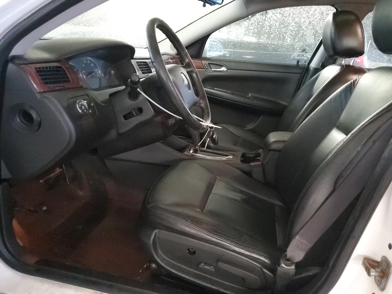 2009 Chevrolet Impala - Image 7