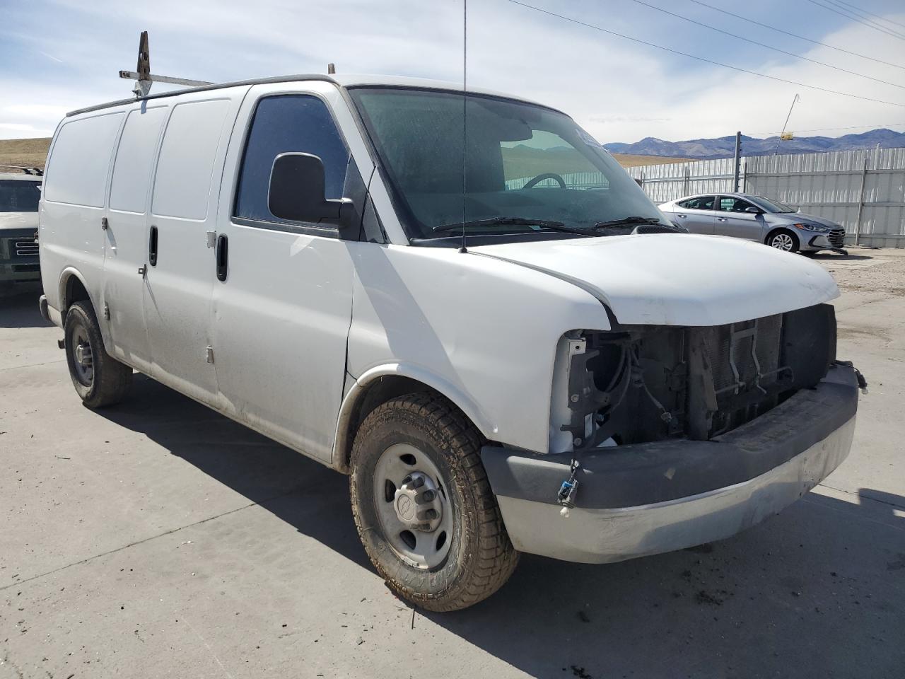 2015 Chevrolet Express - Image 4