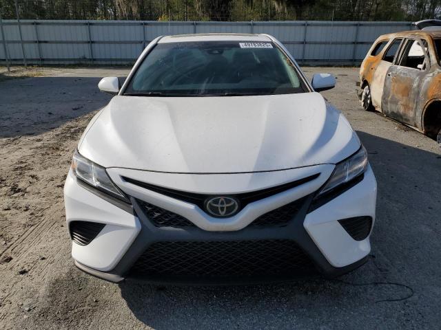  TOYOTA CAMRY 2018 Biały