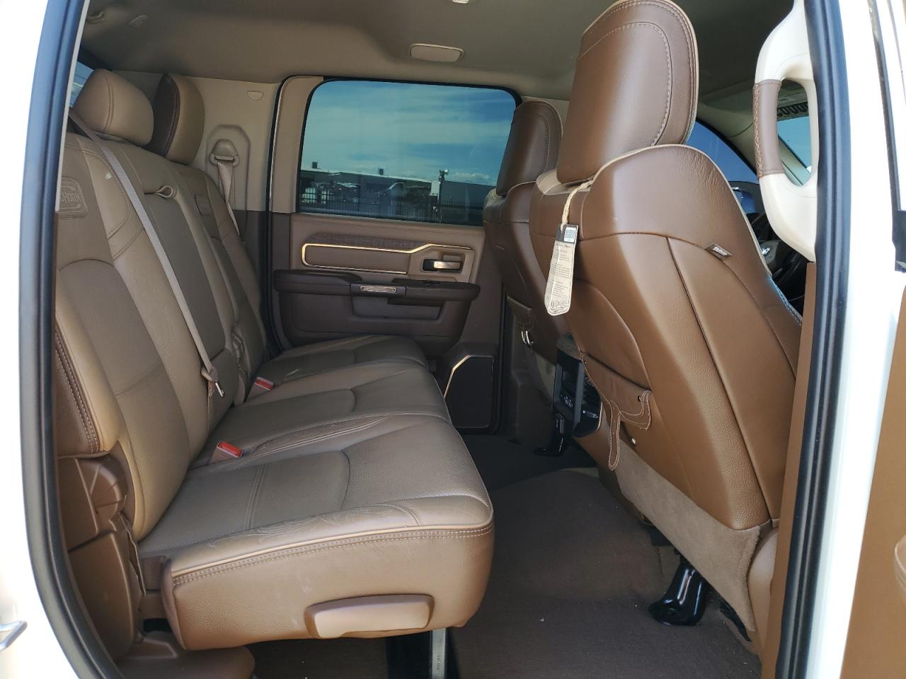 2022 RAM 3500 - Image 10