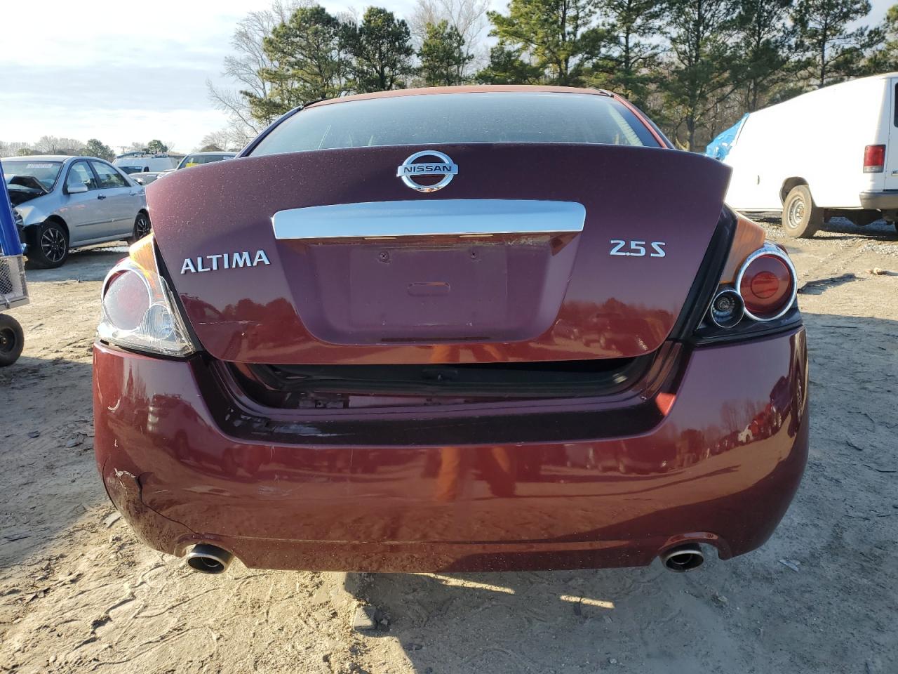 2010 Nissan Altima - Image 6