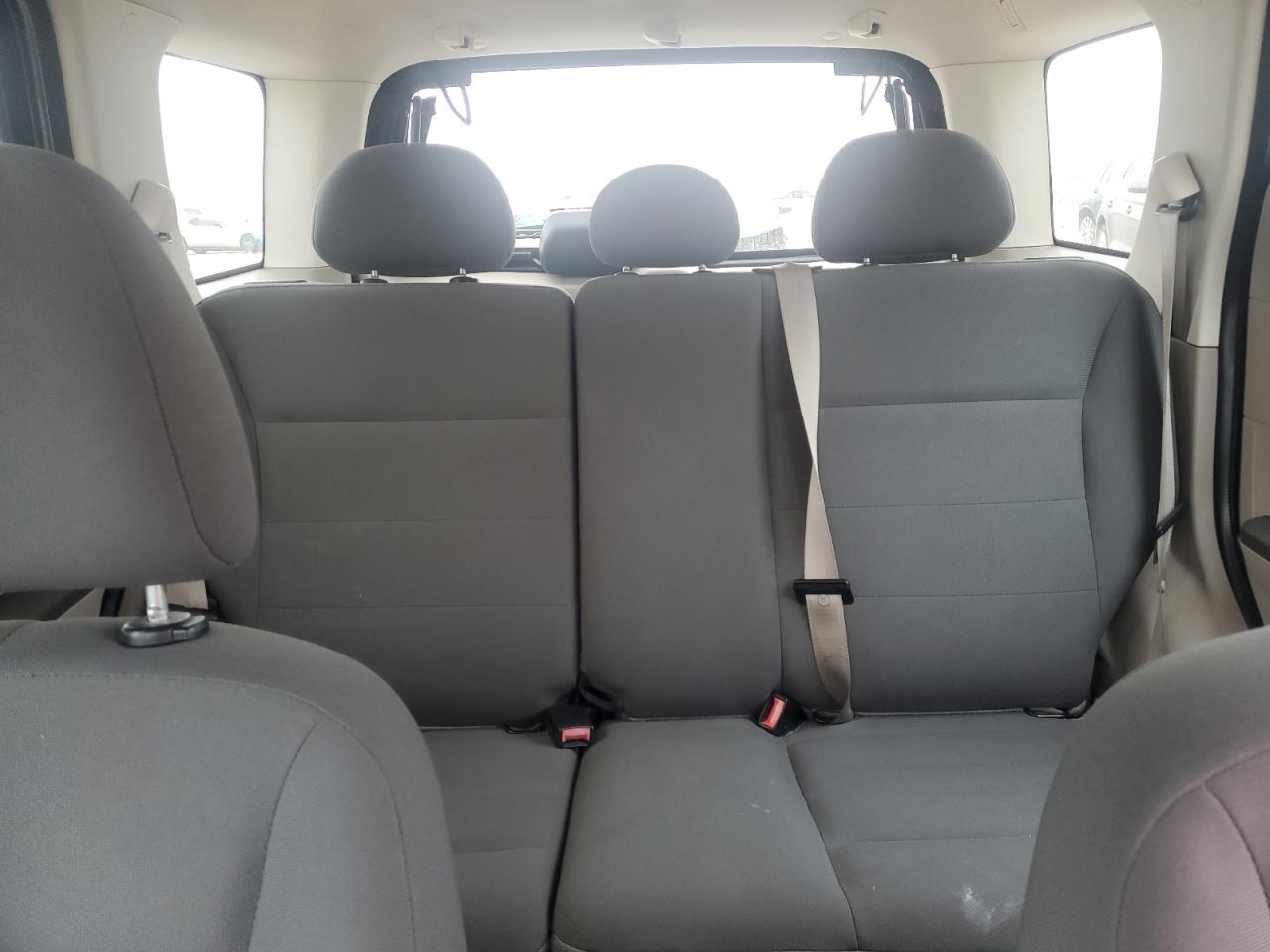 2008 Ford Escape - Image 10