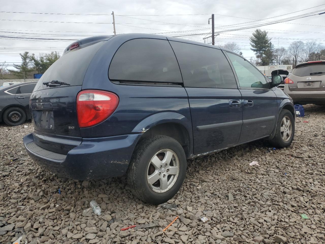 2005 Dodge Caravan - Image 3
