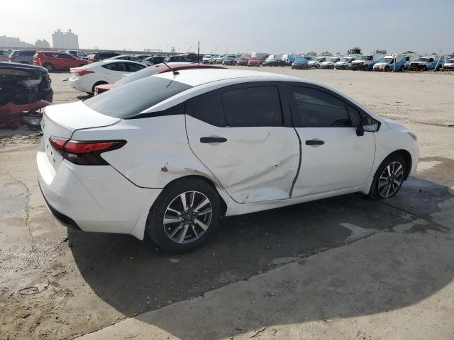  NISSAN VERSA 2024 Biały