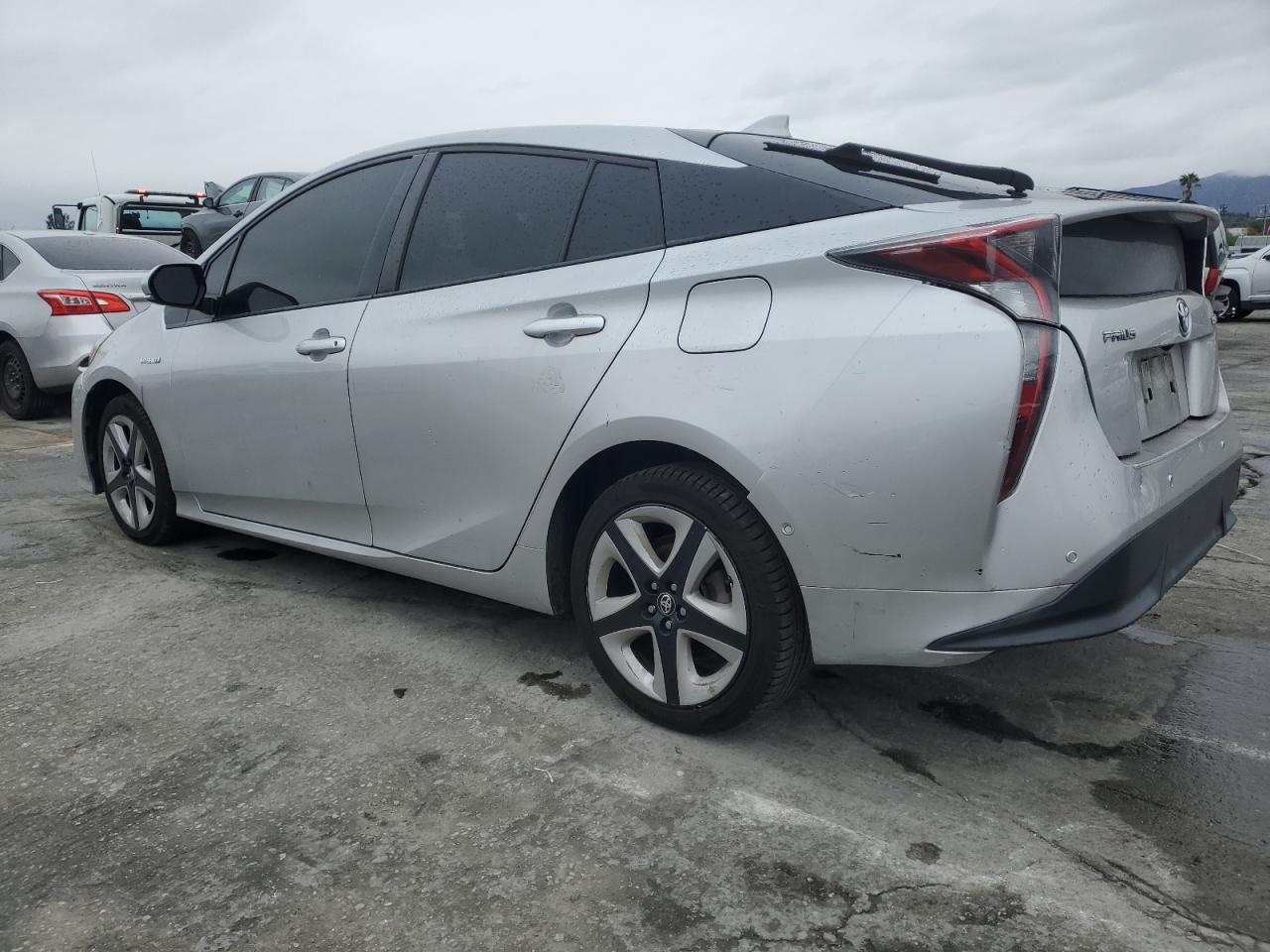 2017 Toyota Prius - Image 2