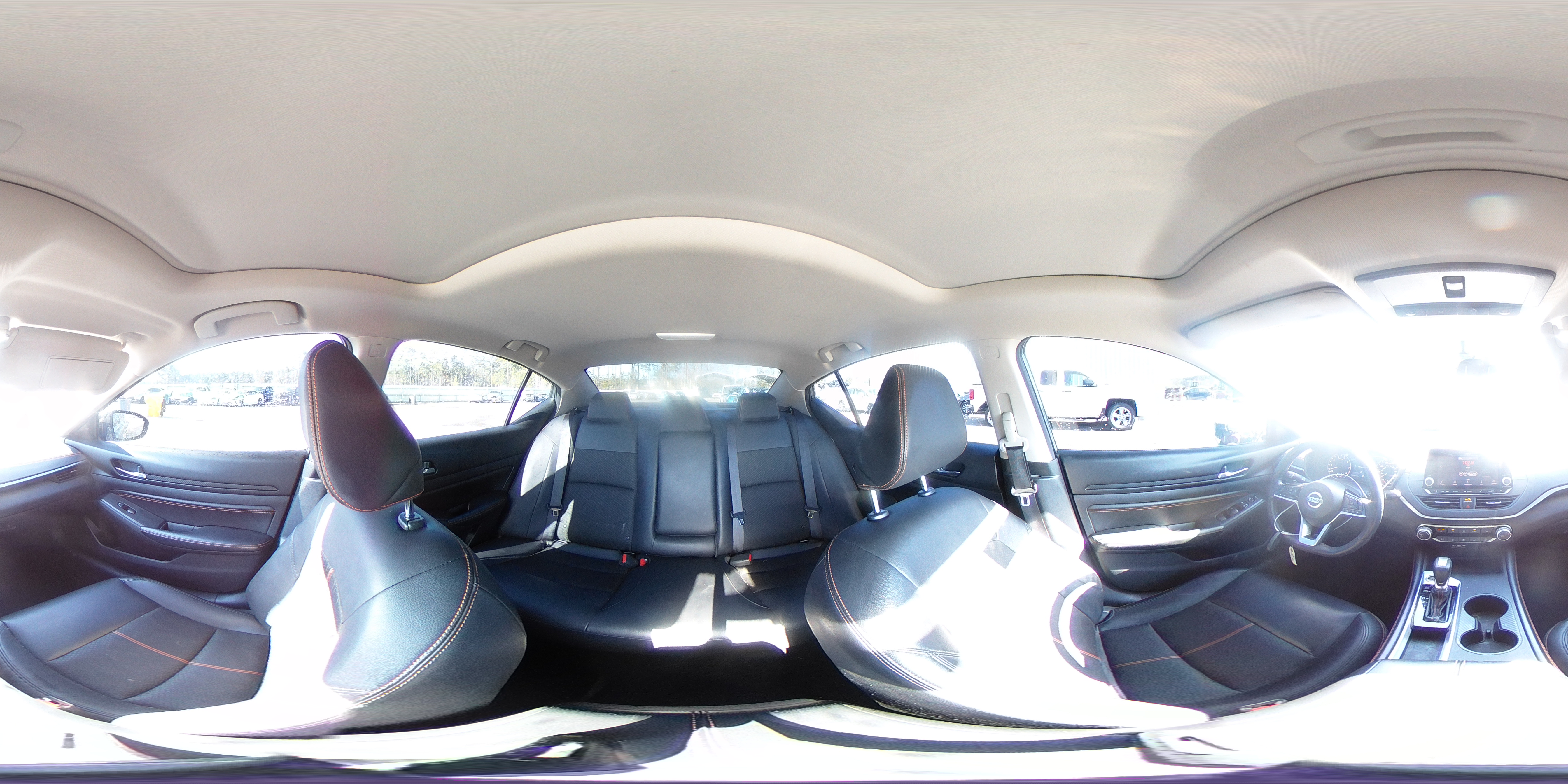 2019 Nissan Altima - Image 14