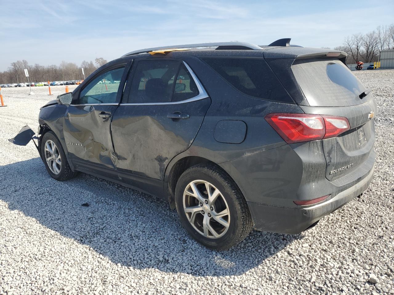 2019 Chevrolet Equinox - Image 2