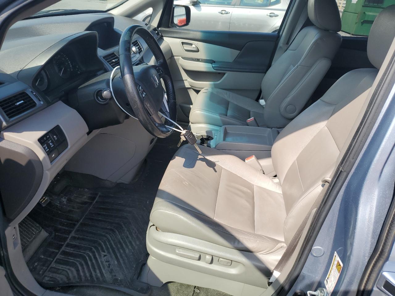 2011 Honda Odyssey - Image 7