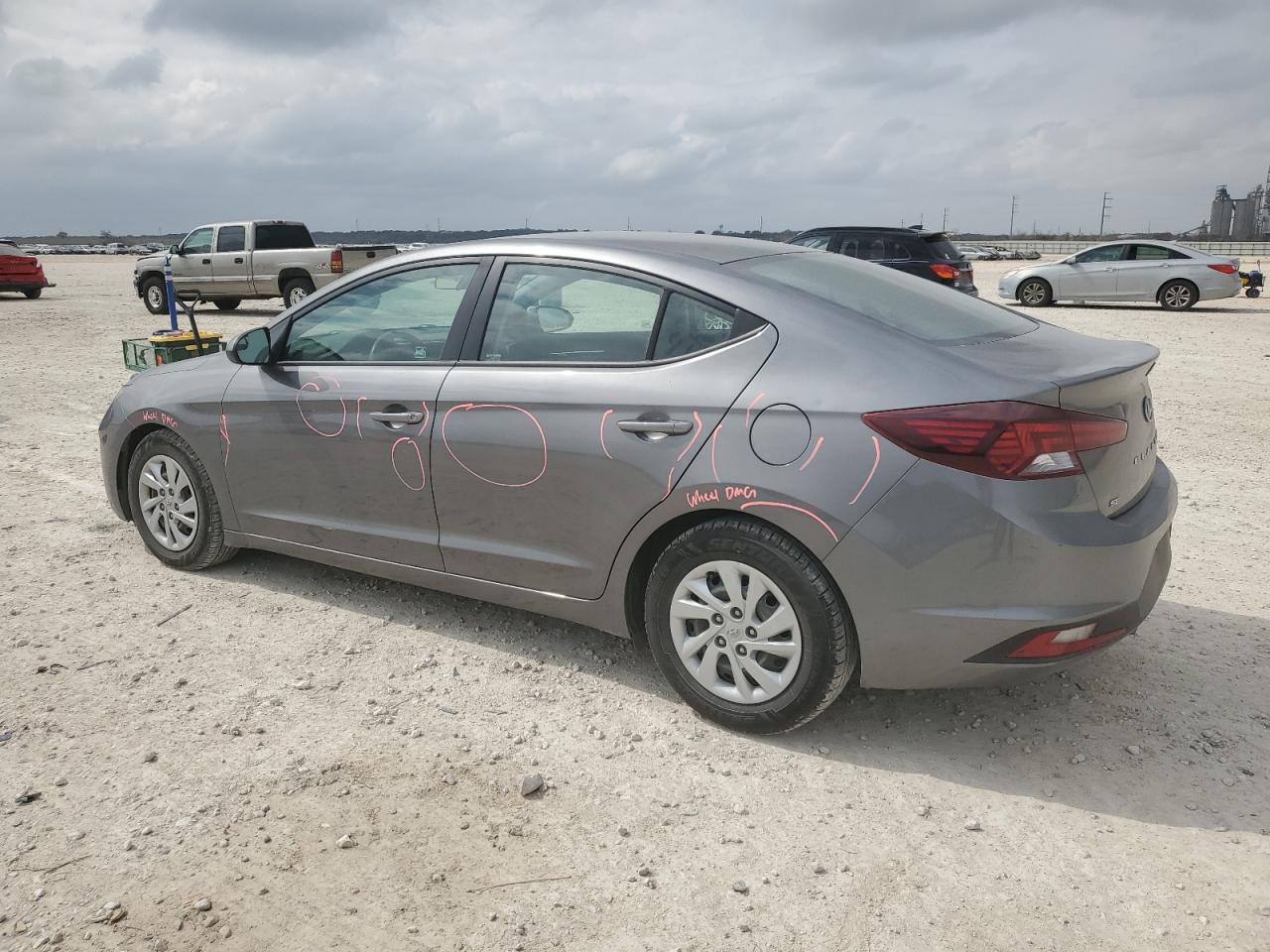 2020 Hyundai Elantra - Image 2